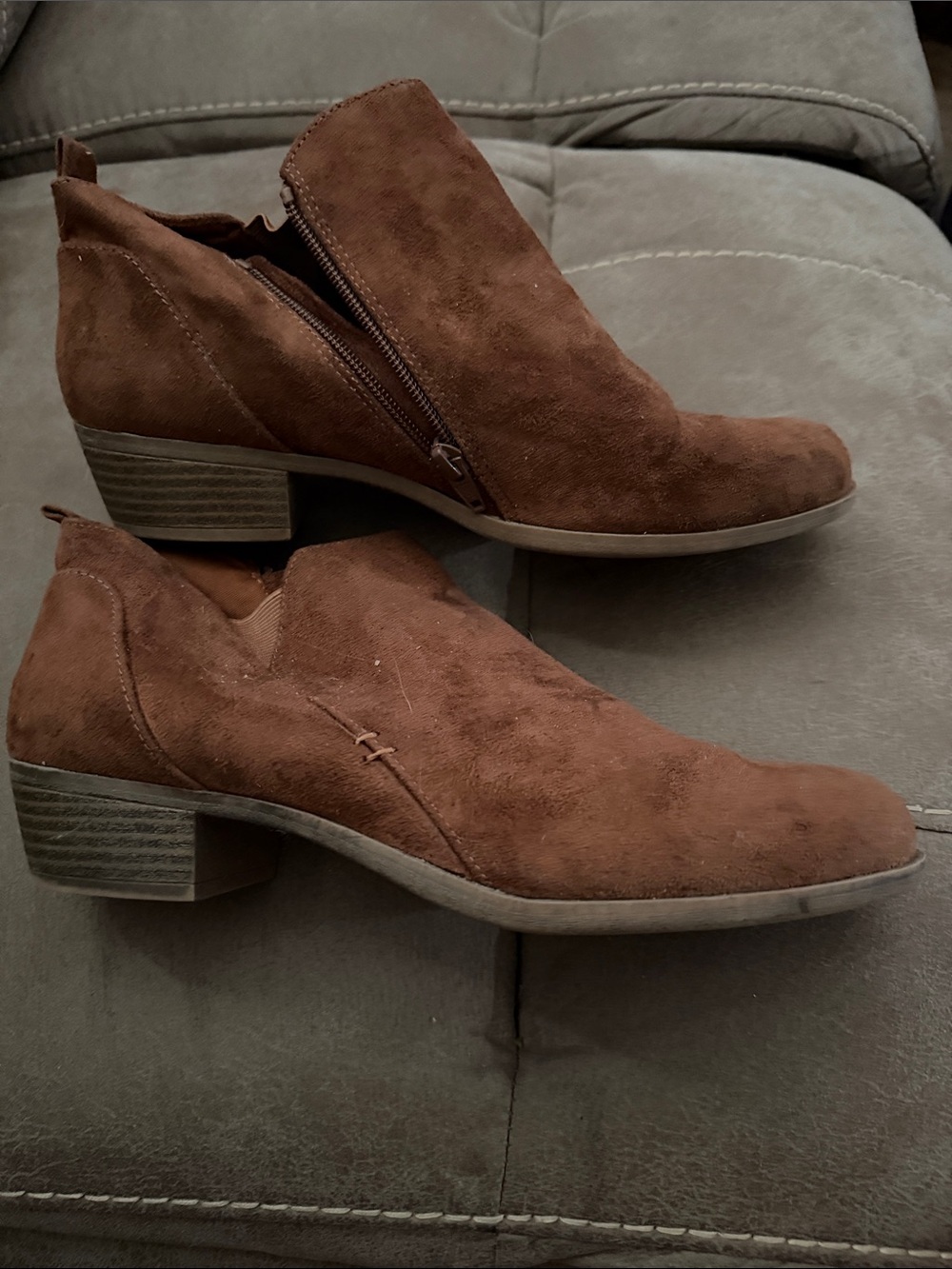 Arizona Jean Company Brown Suede Ankle Boots - Picture 2 of 3